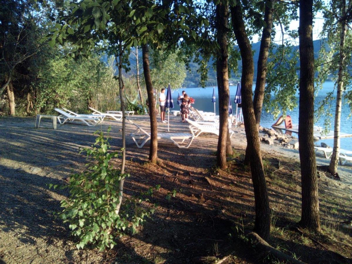 Casa Laur Cu Plaja Privata Hotel Colibita Bagian luar foto